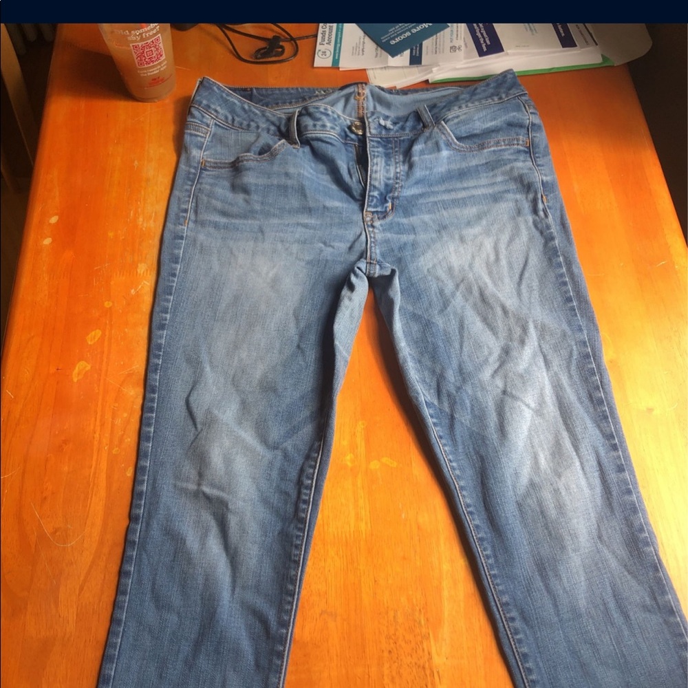 Soft and stretchy American Eagle jeans !!